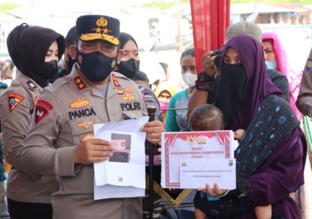 Polda Sumut Berikan Bantuan ke 64 Ribu Warga, Alhamdulillah - GenPI.co SUMUT