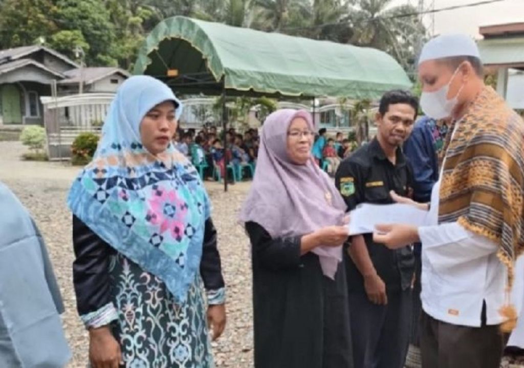 Dinsos Palas Salurkan Bantuan Sosial Rp1,2 Miliar - GenPI.co SUMUT