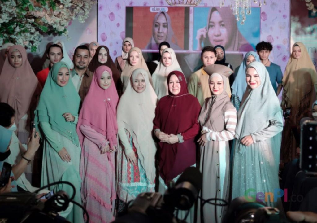 Tubuh Mungil? Ini 4 Tips Memilih Gamis Lebaran - GenPI.co SUMUT
