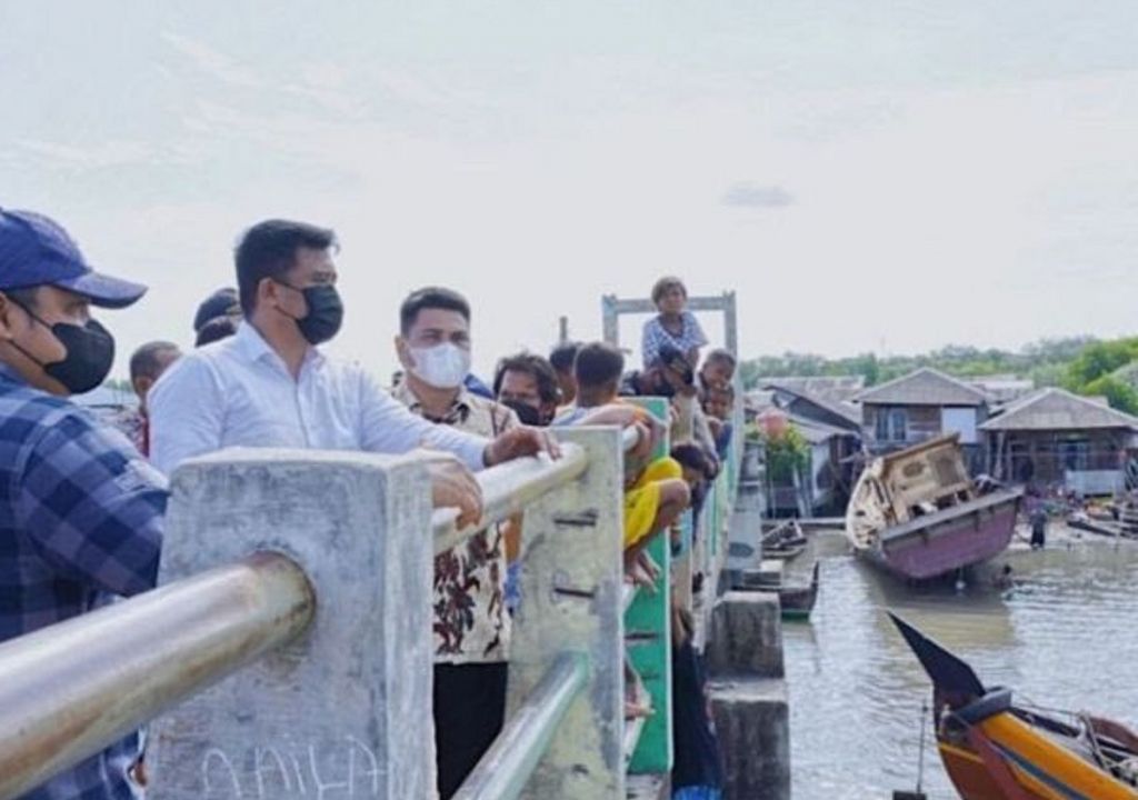 Bobby Nasution Pastikan Tembok Laut Dibangun Tahun Ini - GenPI.co SUMUT