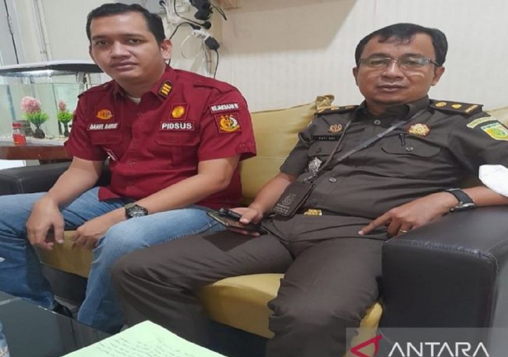 Kejari Madina Tahan 2 Tersangka Kasus Korupsi BOS - GenPI.co SUMUT