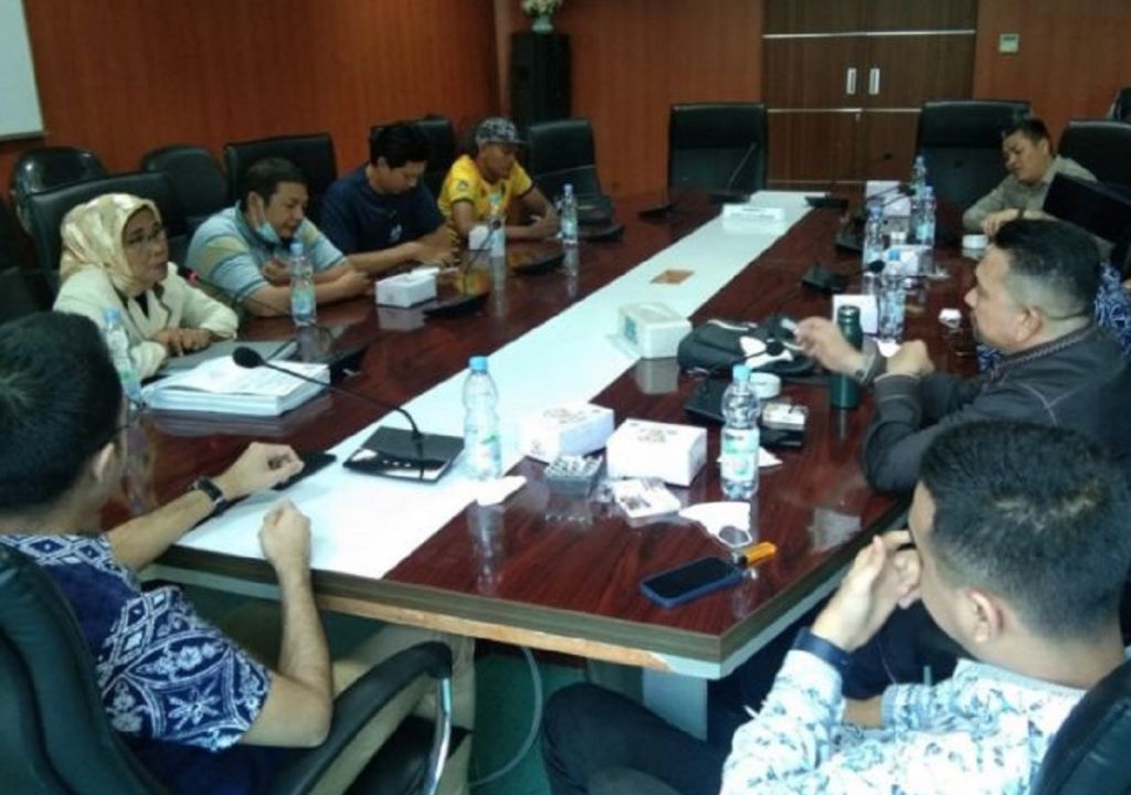 DPRD Medan Pertanyakan Relokasi Pedagang Buku Bekas - GenPI.co SUMUT
