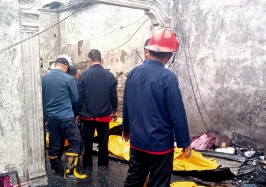 Kebakaran di Medan, Petugas Duga Ini Penyebabnya - GenPI.co SUMUT