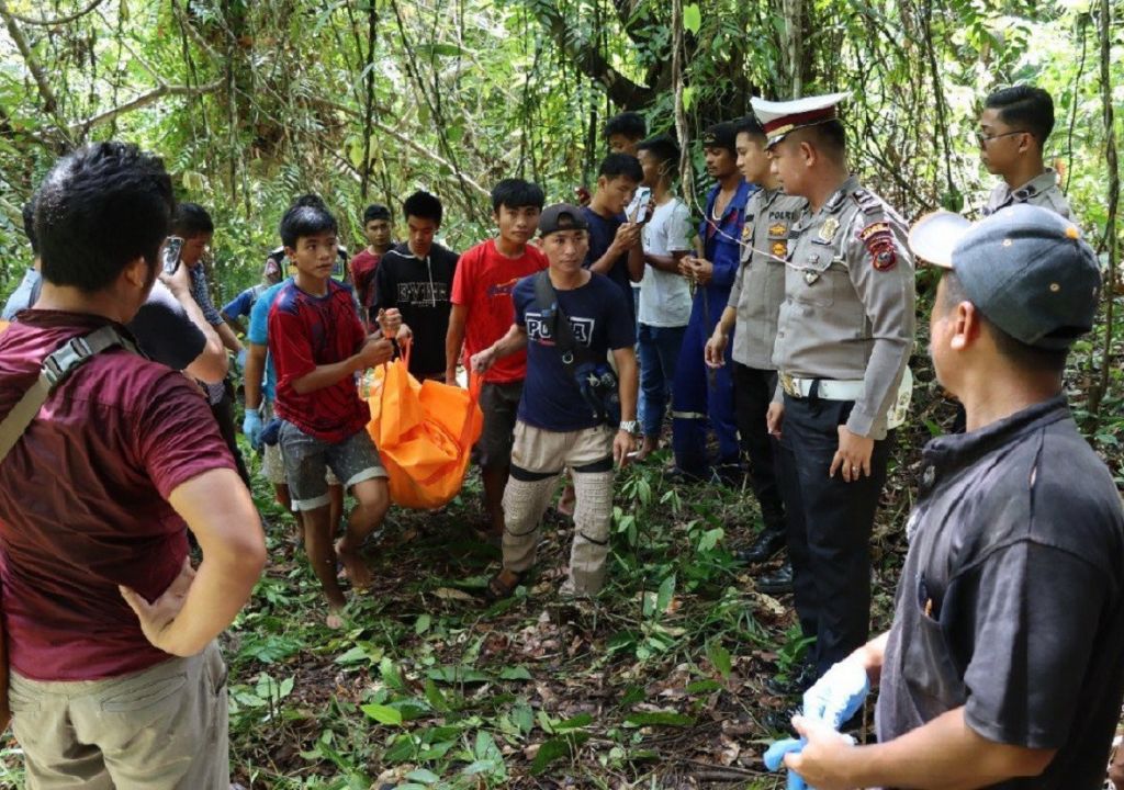 Warga Nias Selatan, Temukan Mayat Tanpa Busana, Siapa? - GenPI.co SUMUT