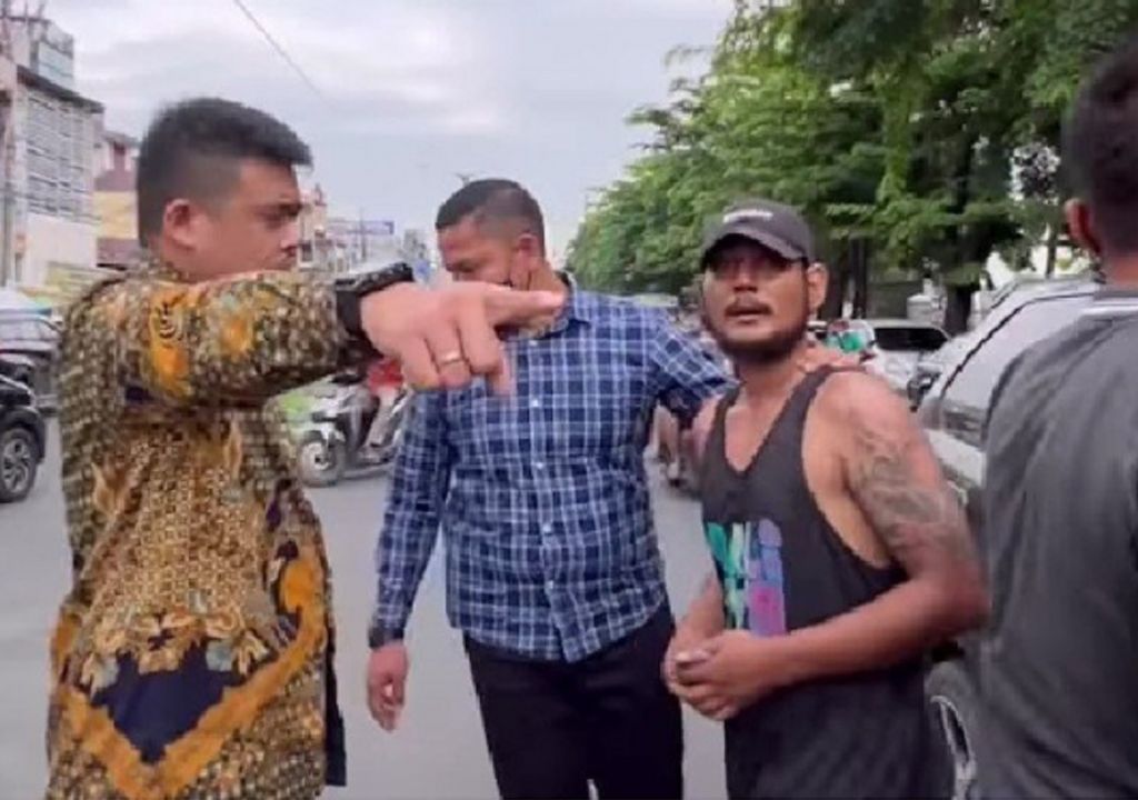 Waduh Bobby Nasution Marah di Pinggir Jalan, Kenapa? - GenPI.co SUMUT