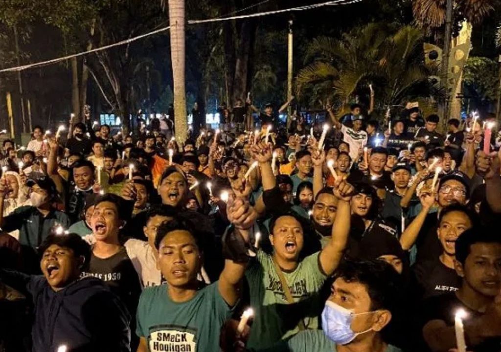 Doa Bersama Suporter Medan untuk Tragedi Kanjuruhan - GenPI.co SUMUT