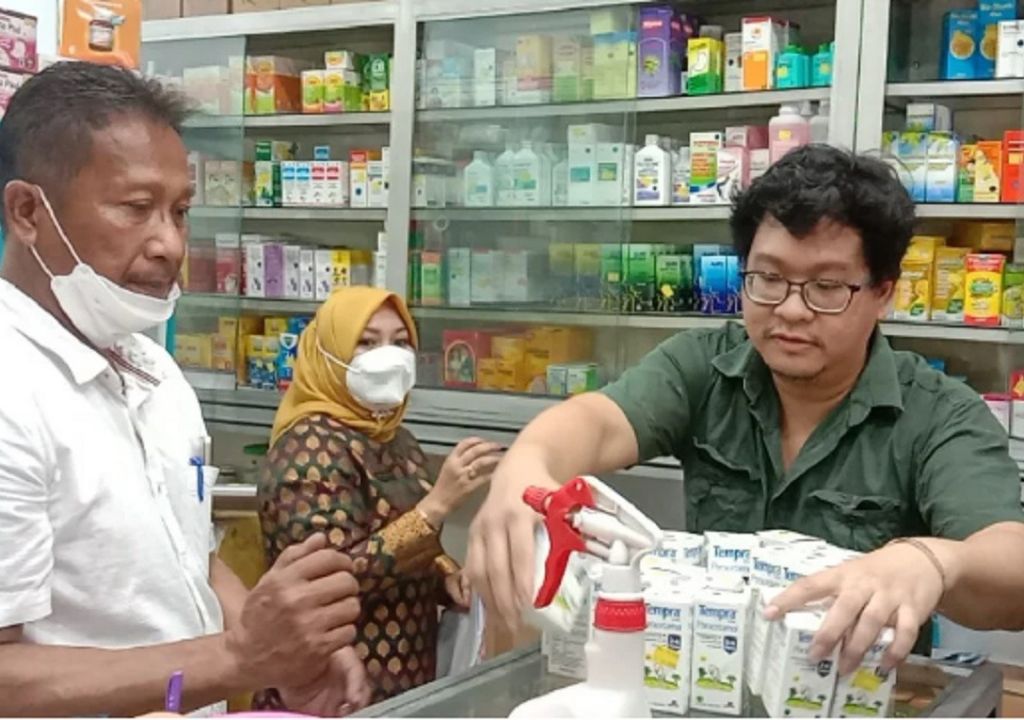 Dikes Medan Sidak Penjualan Obat Sirup, Hasilnya? - GenPI.co SUMUT