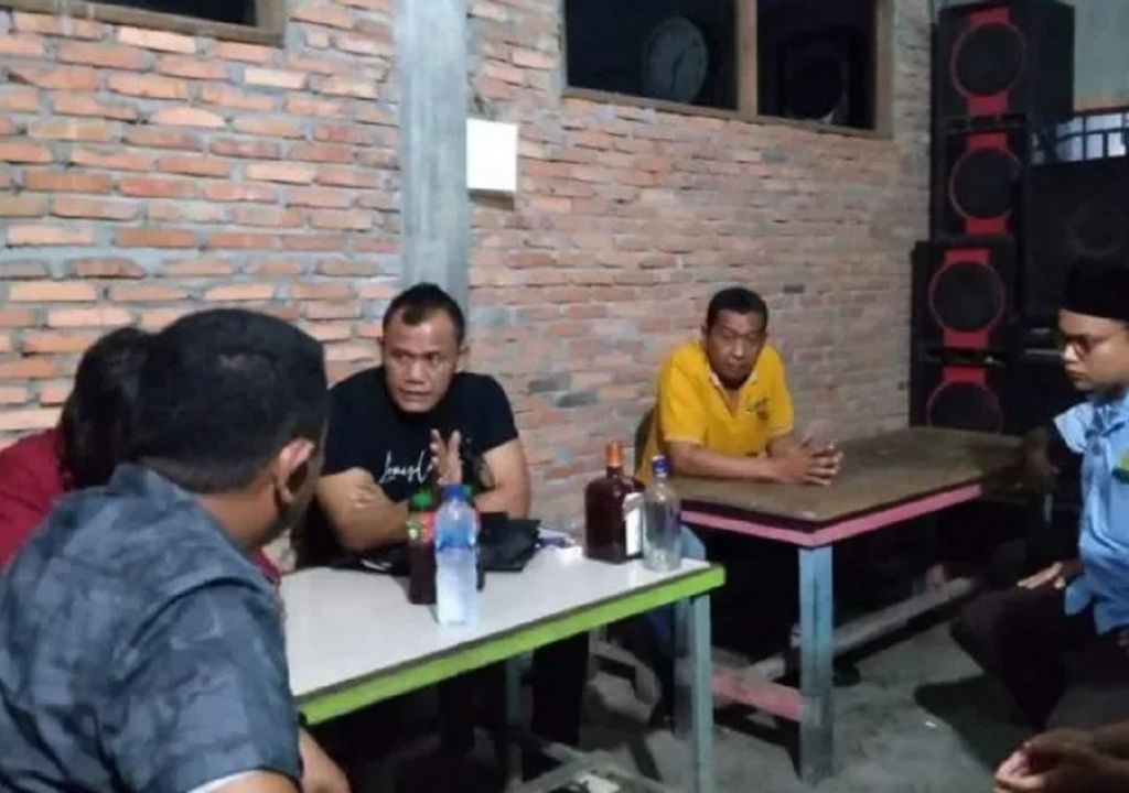 Polisi Tutup Kafe Hiburan Malam di Langkat - GenPI.co SUMUT