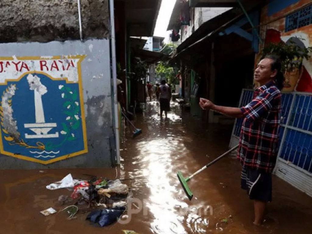 361 Jiwa di Jakarta Selatan dan Jakarta Timur Mengungsi Akibat Banjir - GenPI.co RIAU