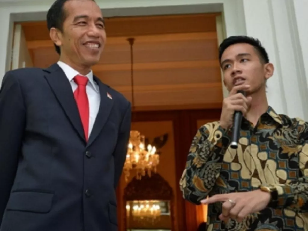 Jokowi, Gibran dan Boby Disindir Telak, Dahsyat Pol! - GenPI.co JATIM