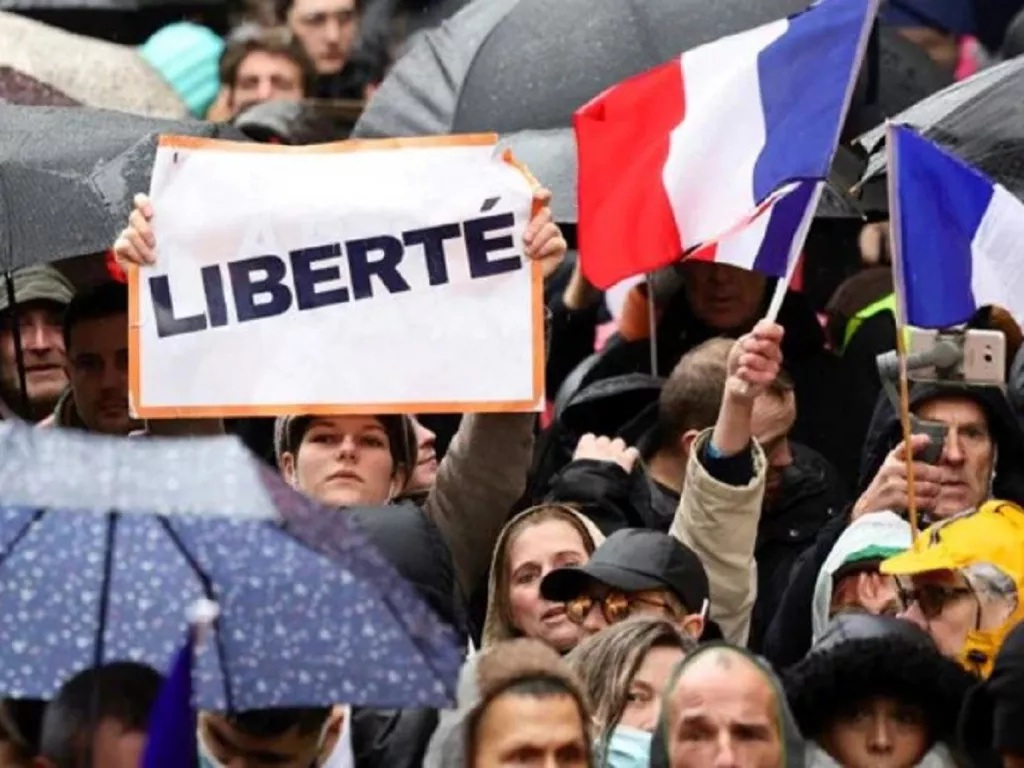 Prancis Terguncang, 38 RIbu Orang Teriakkan Resistansi Total - GenPI.co JATIM
