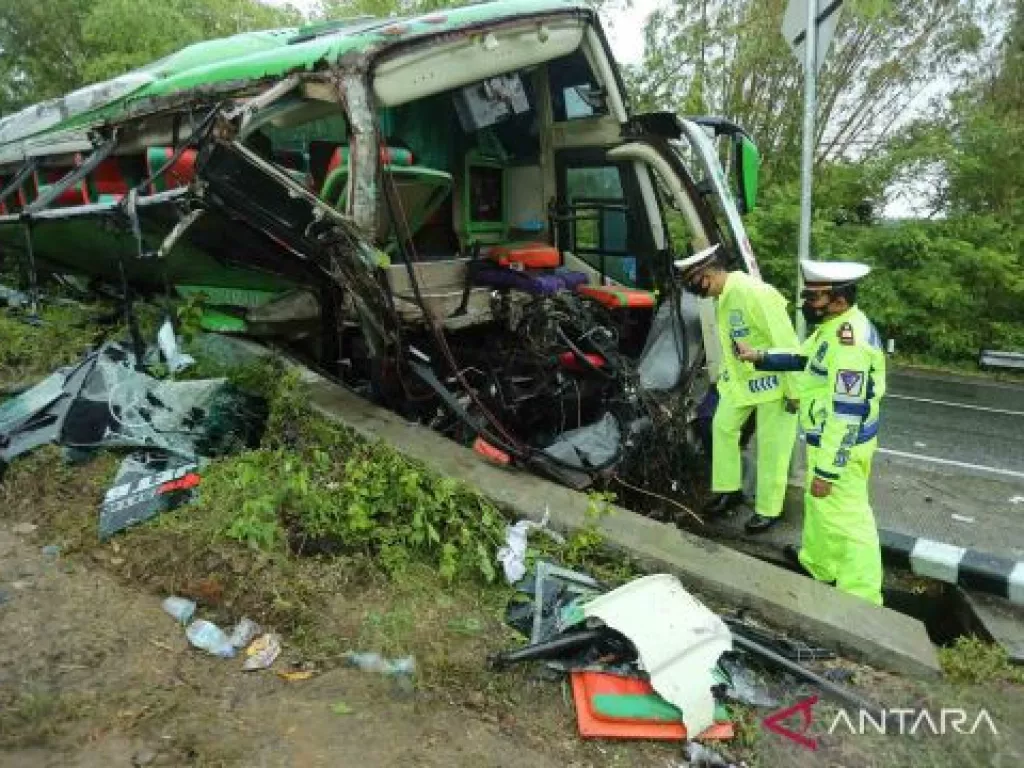 Ya Ampun, Ada Kecelakaan Maut Bus Pariwisata di Kabupaten Ciamis - GenPI.co BALI