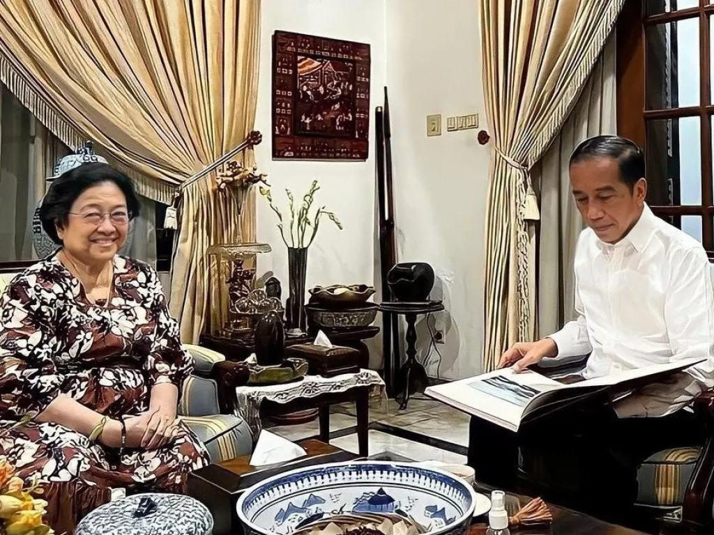Soal Capres PDIP, Jokowi Perang Terbuka dengan Megawati - GenPI.co JOGJA