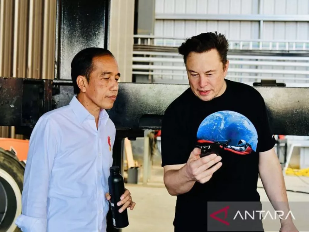 Elon Musk Pakai Kaus, Sekjen Kornas-Jokowi: Nggak Usah Digoreng! - GenPI.co JATIM