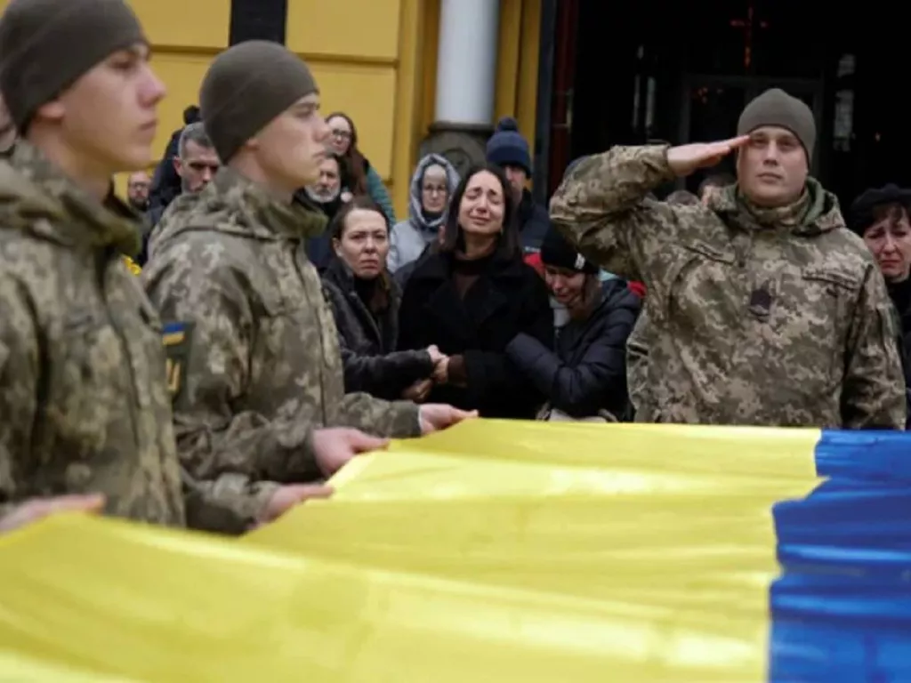 Undang-Undang Mobilisasi yang Memecah Belah di Ukraina Mulai Berlaku - GenPI.co NTB