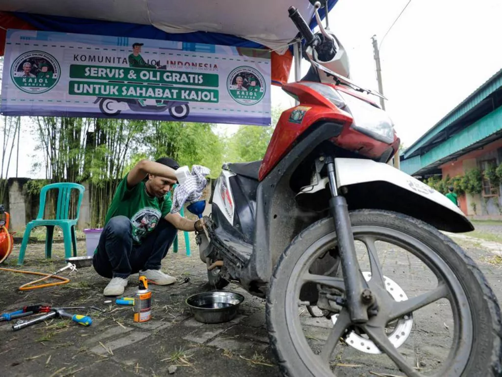 Servis Motor Gratis dari Kajol Dukung Ganjar, Driver Ojol Serang Semringah - GenPI.co SULSEL