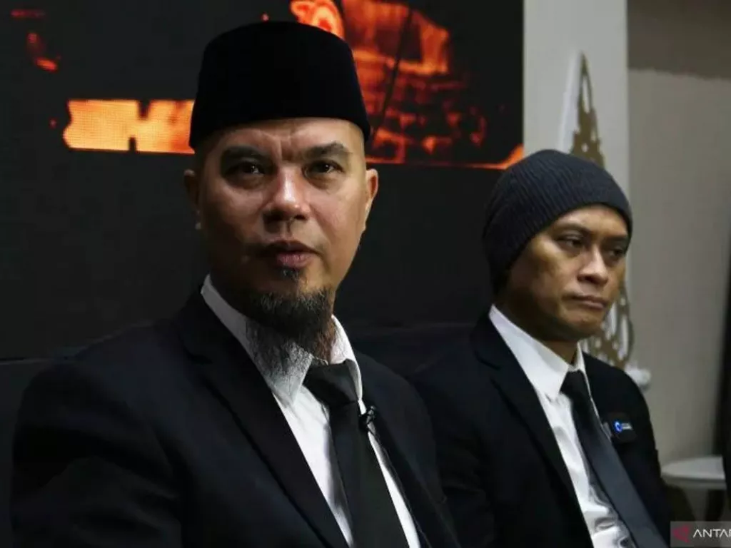 Ahmad Dhani Sindir Maia Estianty Lewat Video, Ustaz Derry Sulaiman: Mungkin Saking Cinta Anak - GenPI.co RIAU