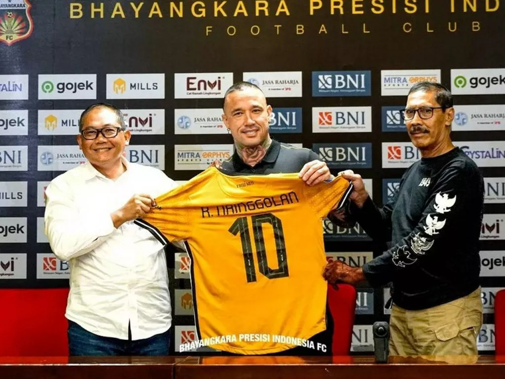 Sumardji Berharap Radja Nainggolan Bawa Bhayangkara FC Lolos Degradasi - GenPI.co SULTRA