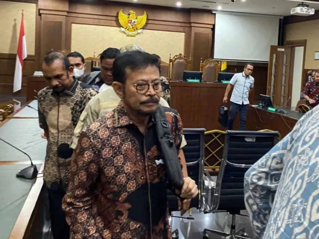 Saksi: Syahrul Yasin Limpo Bayar Gaji Pembantu Pakai Uang Patungan Pegawai Kementan - GenPI.co SUMSEL