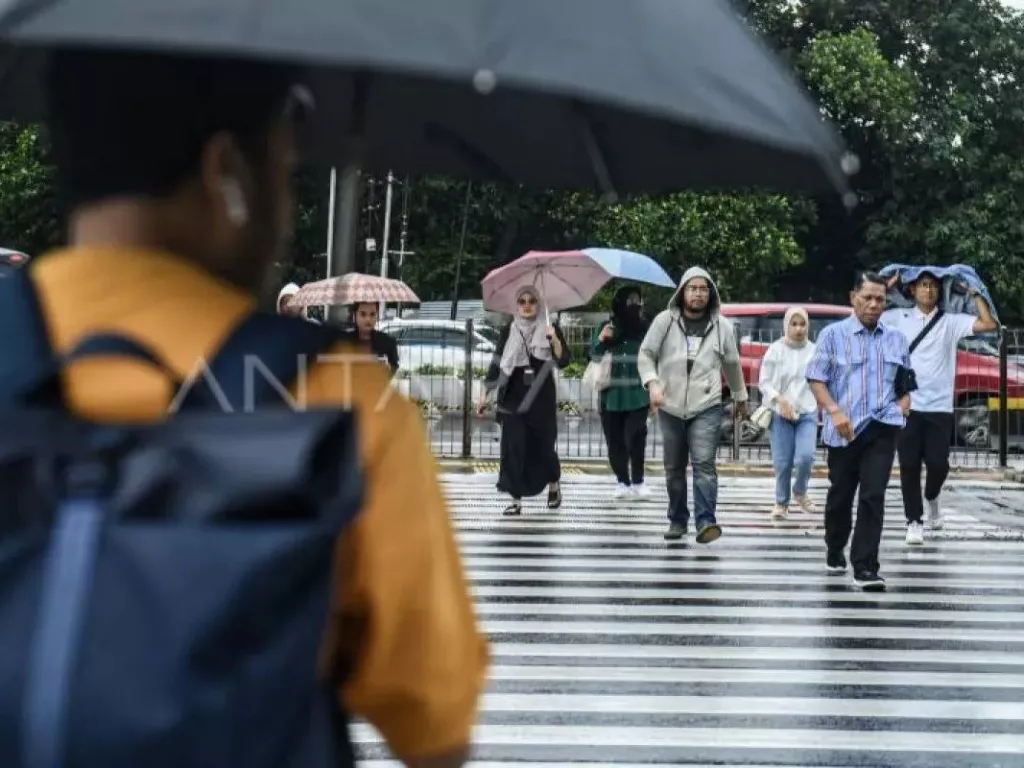 BMKG: Sejumlah Wilayah di Indonesia Berpotensi Diguyur Hujan Sedang hingga Lebat - GenPI.co SUMUT