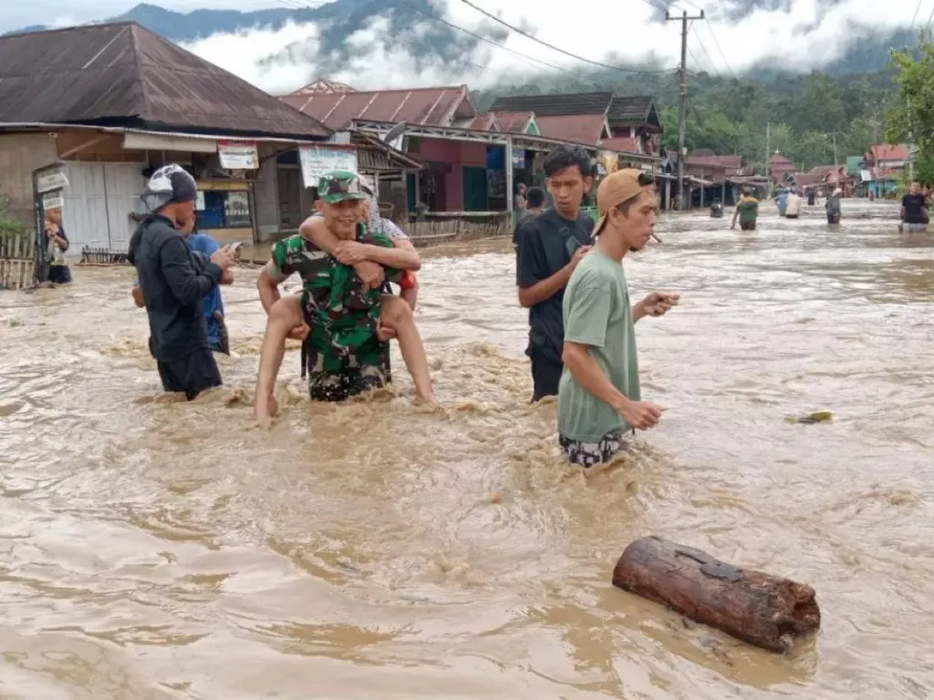 Banjir Terjang 4 Kecamatan di Bengkulu, Ini Penyebabnya - GenPI.co SUMSEL