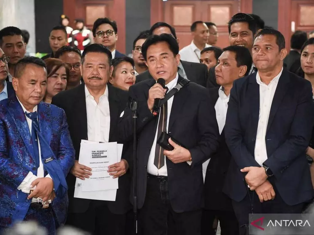 Tim Hukum: Yusril Ihza Mahendra Bertemu Prabowo Subianto Laporkan Hasil di MK - GenPI.co SULSEL