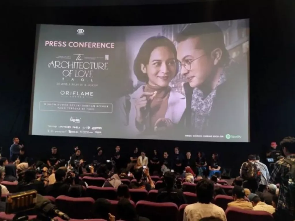 Review Film Indonesia: The Architecture of Love Sajikan Kisah Romantis - GenPI.co NTB