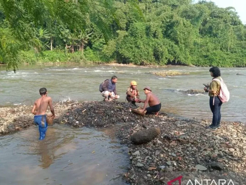 Air Sungai Ciliwung di Bogor Berbusa, DLH Ungkap Penyebabnya - GenPI.co SULTRA
