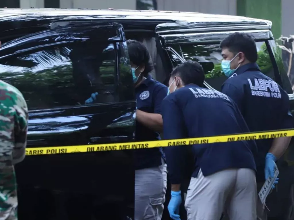 Heboh! Anggota Polisi dari Manado Bunuh Diri di Dalam Mobil, Ada Luka Tembak di Kepala - GenPI.co RIAU