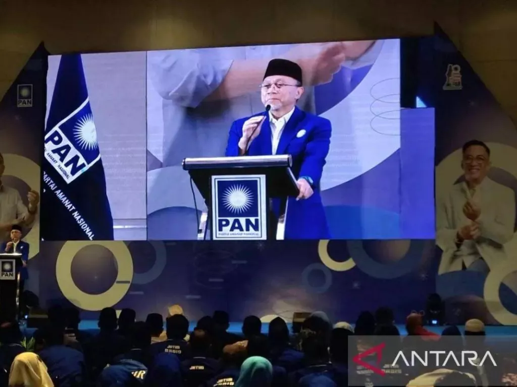 Soal Jatah Menteri dari Prabowo Subianto, Zulkifli Hasan: Terserah Beliau - GenPI.co NTB