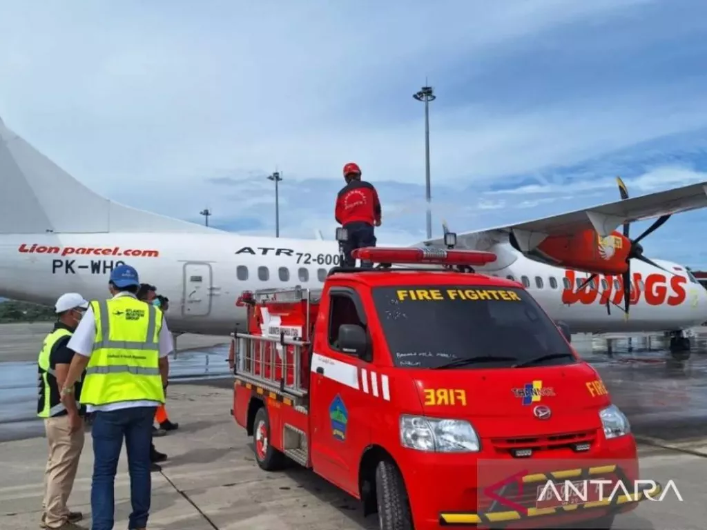 Bandara Sam Ratulangi Ditutup Gegara Erupsi Gunung Ruang, 7.039 Penumpang Terdampak - GenPI.co SULTRA