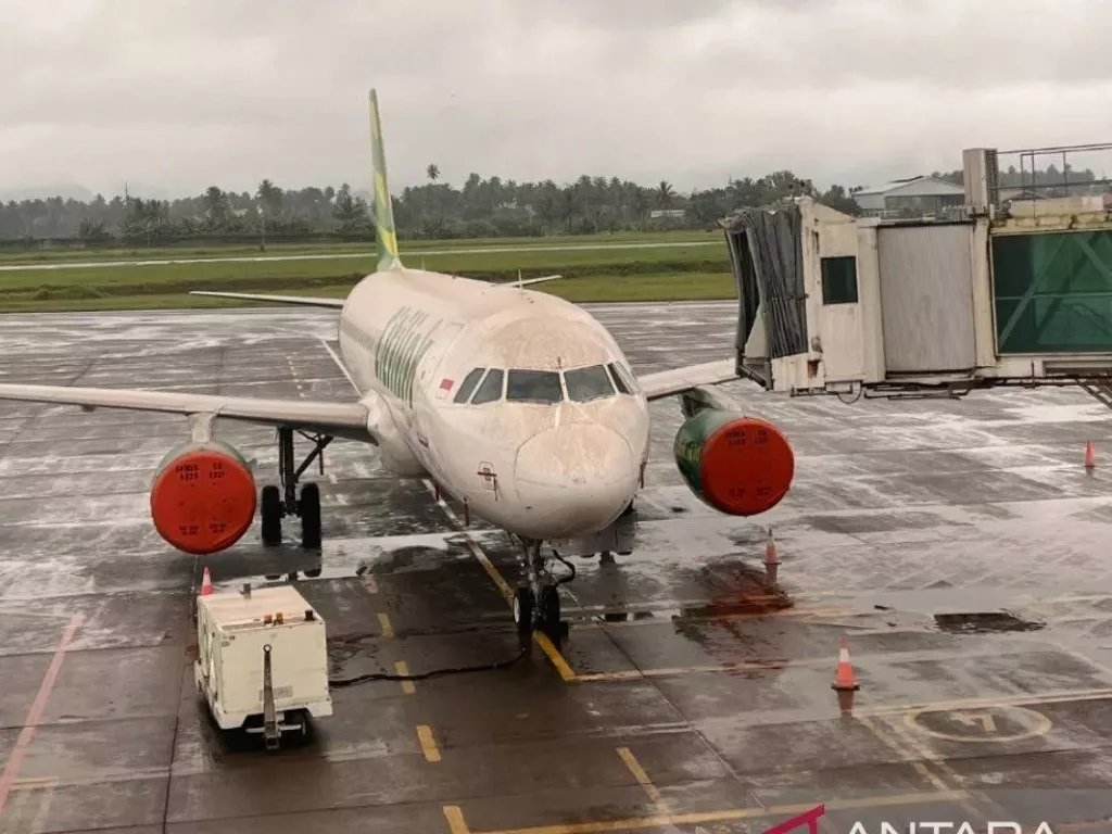 Penerbangan di Bandara Sam Ratulangi Ditutup hingga Jumat Sore - GenPI.co NTB