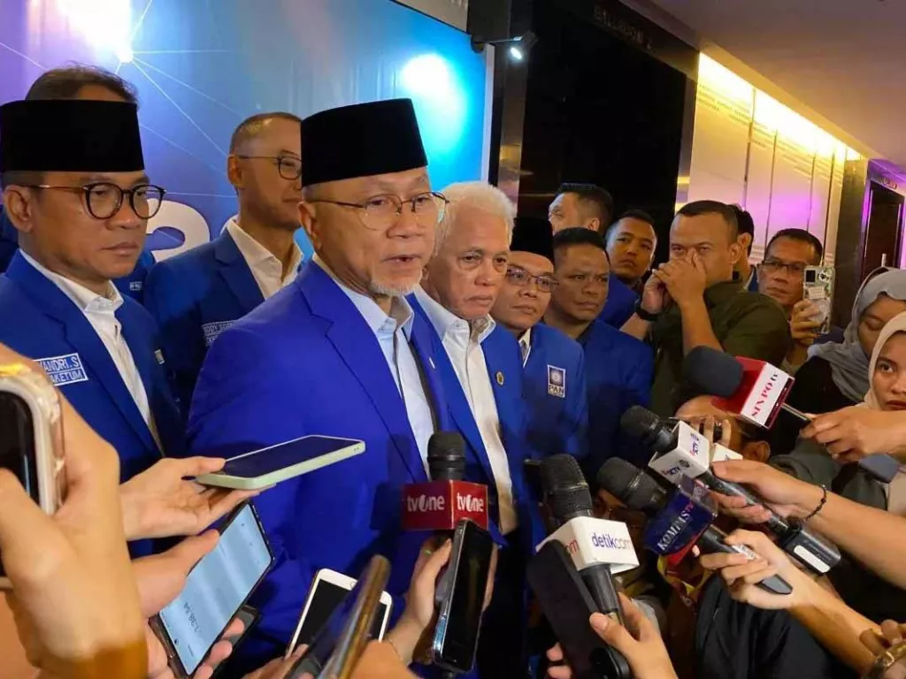 Isi Kursi Menteri Kabinet Prabowo, Zulkifli Hasan: Kader PAN Hebat-hebat - GenPI.co SUMUT