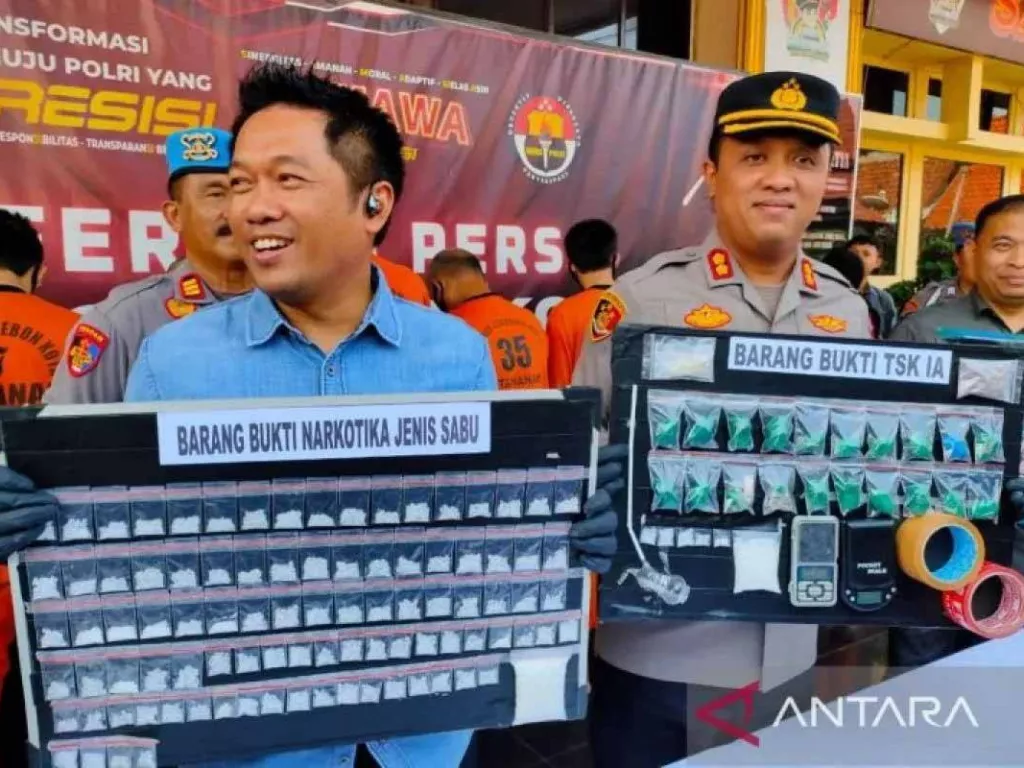 Polisi Ungkap Peredaran Sabu Disamarkan dalam Batu Semen di Cirebon - GenPI.co SUMUT