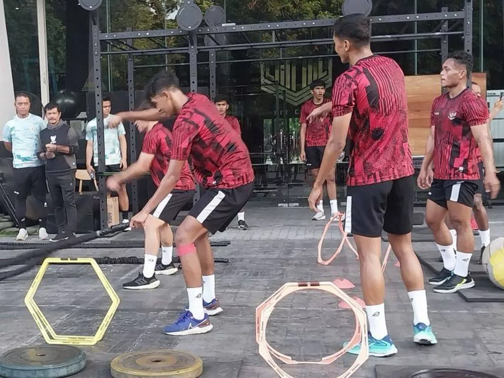 Timnas Indonesia U-20 Latihan Fisik Bukan Lewat Gym Konvensional - GenPI.co SULSEL
