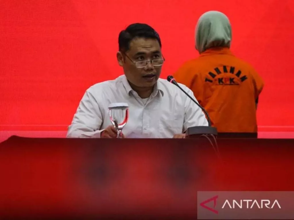 KPK Lacak Aliran Uang Hasil Korupsi di Anak Perusahaan PT Telkom - GenPI.co SULTRA