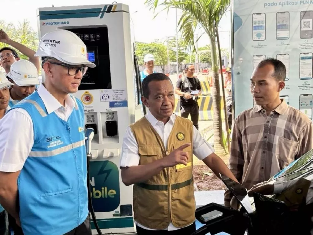 Kunjungi SPKLU di Banten, Menteri ESDM Apresiasi Kesiapan PLN Sambut Mudik 2025 - GenPI.co SUMUT