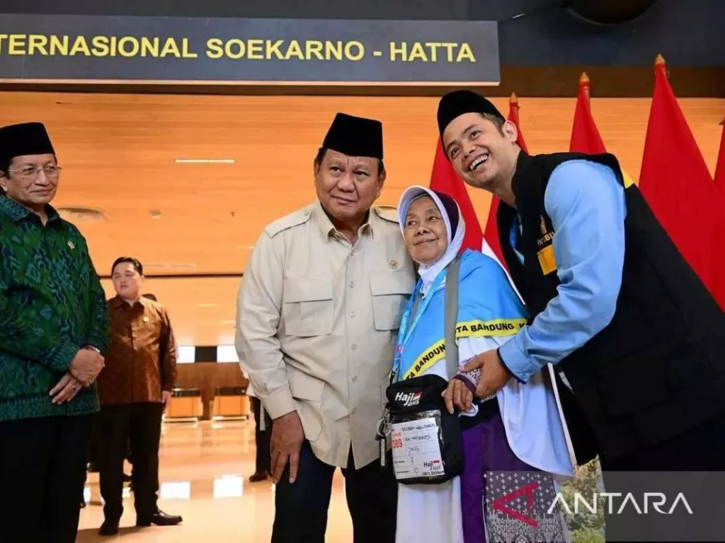Minta Kabinet Cari Solusi Kurangi Biaya Haji, Prabowo: Kalau Bisa Lebih Murah dari Malaysia - GenPI.co RIAU