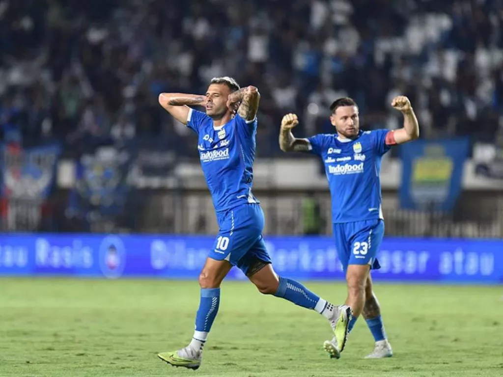 Nasib Gelandang Subur Persib Bandung Tyronne del Pino Belum Jelas, Bakal Bertahan? - GenPI.co SUMSEL