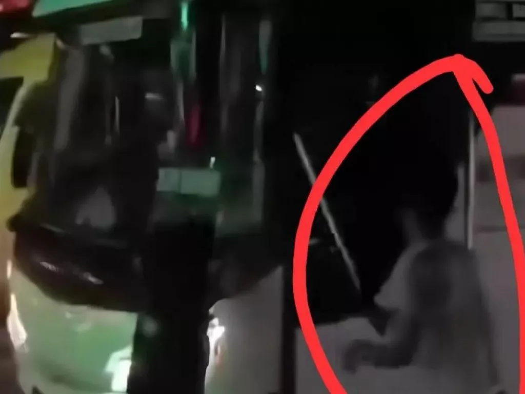Kesal Dilarang Ngamen, Pengamen Rusak Bus Primajasa di Tangerang - GenPI.co RIAU