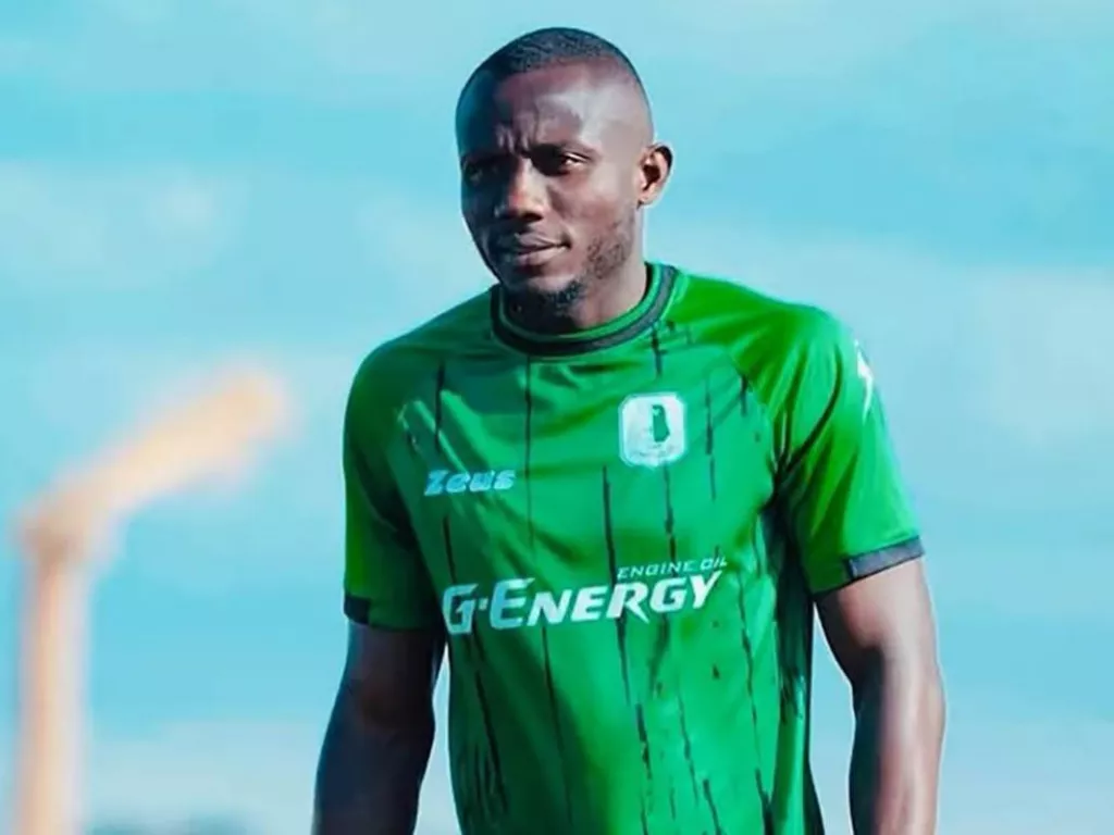 Gelandang Asal Ghana, Sakyi Elvis Pertebal Lini Tengah Persijap Jepara - GenPI.co SUMUT