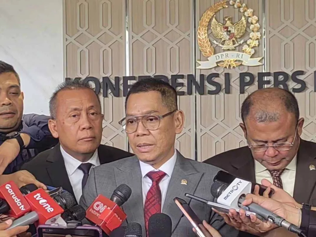 DPR RI Jamin Tak Bahas Revisi UU MK Seusai Putusan Pemisahan Pemilu - GenPI.co NTB