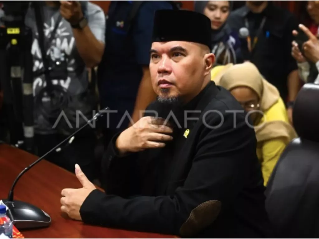 Ahmad Dhani Sebut Al Ghazali Sangat Kesal Adiknya Dihujat Netizen - GenPI.co NTB