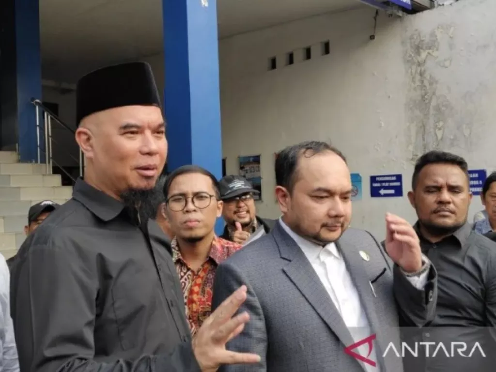 Tidak Takut Dipolisikan Ahmad Dhani, Lita Gading Anggap Kontennya Edukasi - GenPI.co SUMUT