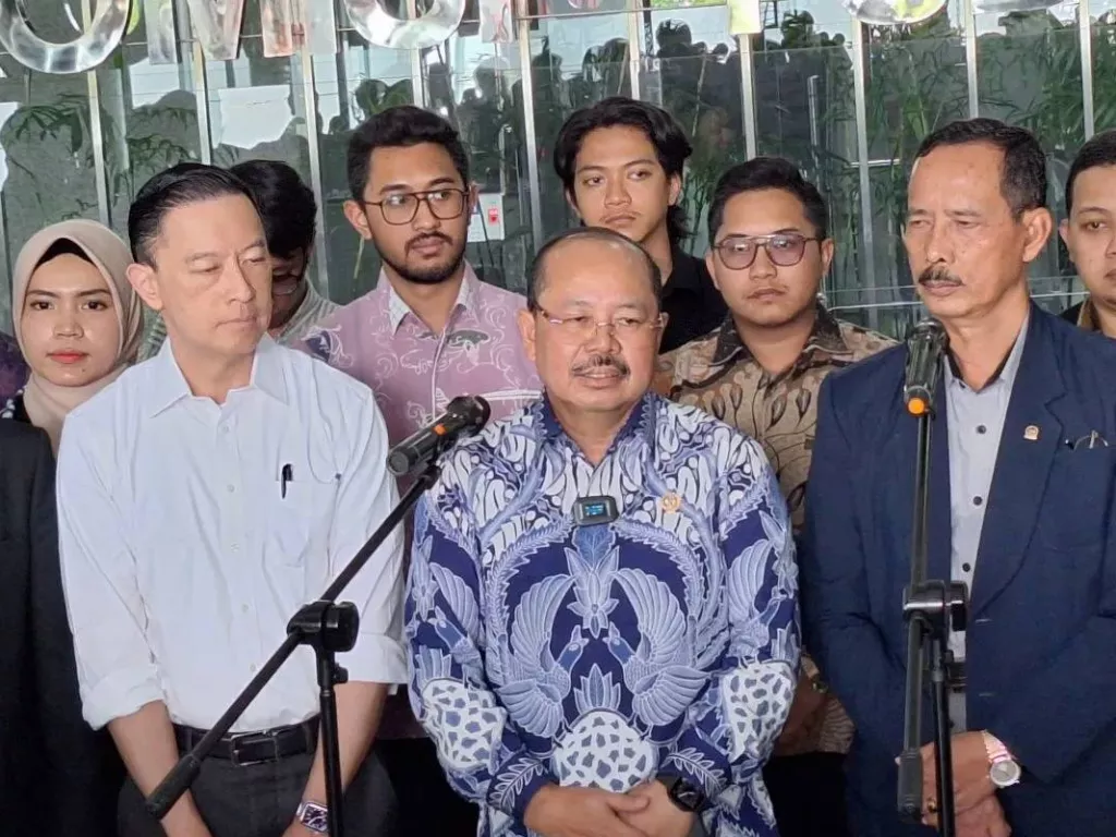 KY Tegaskan Semua Laporan Diproses, Termasuk dari Tom Lembong - GenPI.co SUMSEL