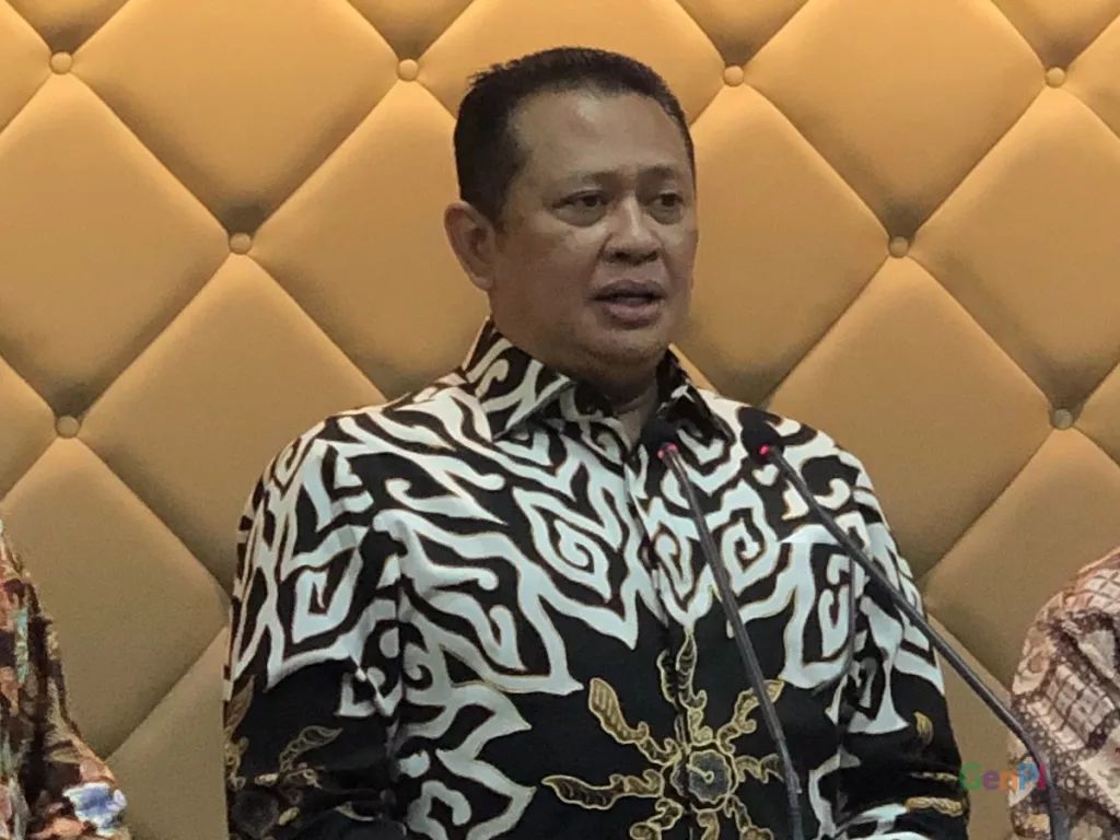 Pengamat Sesalkan Ucapan Bamsoet Dukung Jokowi 3 Periode - GenPI.co NTB