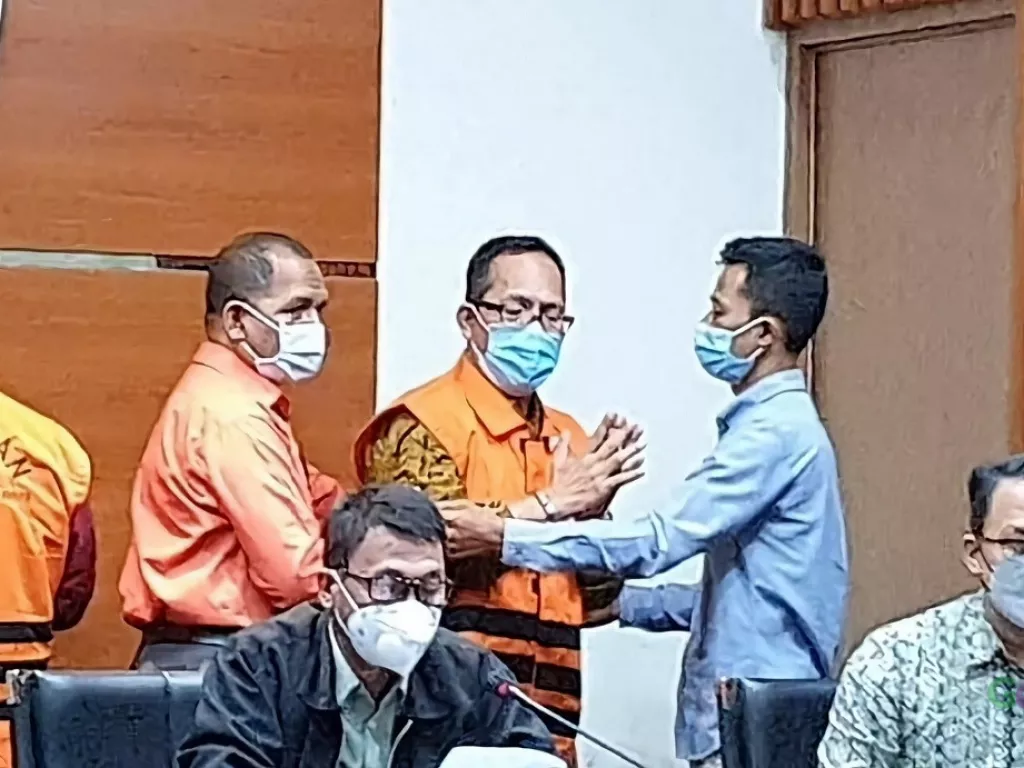 KPK Tetapkan 3 Tersangka Suap di Pengadilan Negeri Surabaya - GenPI.co JOGJA