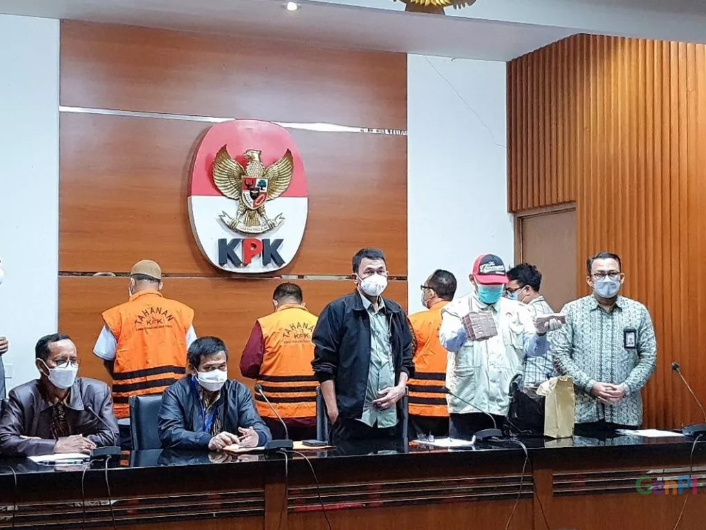 KPK Menduga Hakim PN Surabaya Terima Banyak Uang Suap, Waduh! - GenPI.co JOGJA