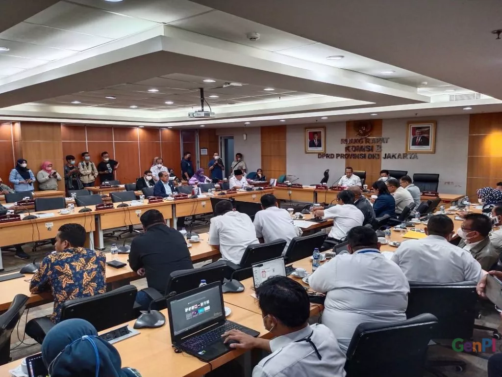 DPRD DKI Tuding Dinas Pariwisata Terlibat Kasus Holywings - GenPI.co JATIM