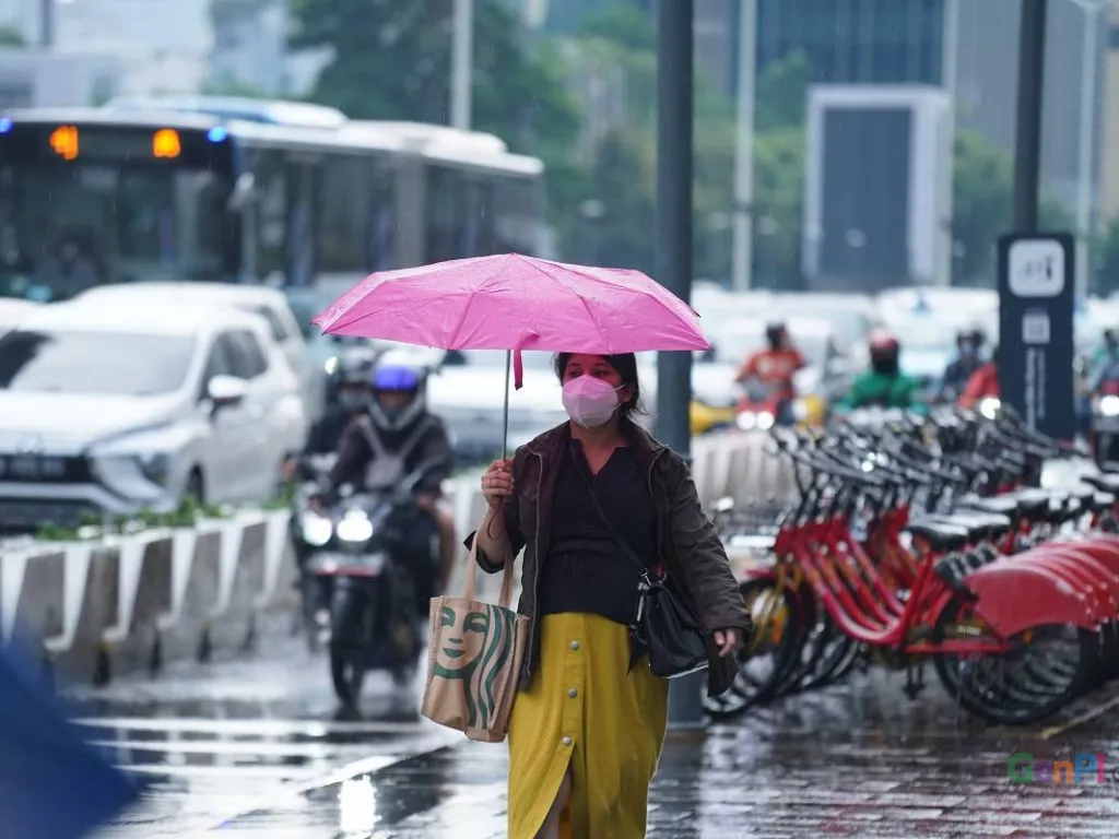 BMKG Prediksi Hujan Petir di Jakarta Selatan dan Jakarta Timur - GenPI.co SUMUT